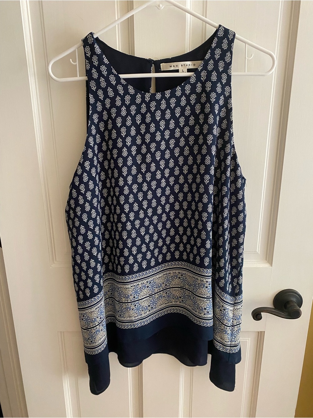 Max Studio patterned tank top, layered, size large